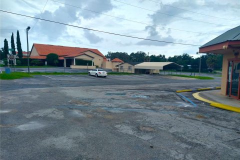 Commercial property in New Port Richey, Florida 273.13 sq.m. № 2427339 - photo 5