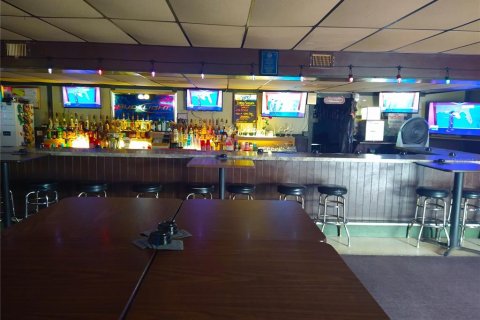 Commercial property in New Port Richey, Florida 273.13 sq.m. № 2427339 - photo 15