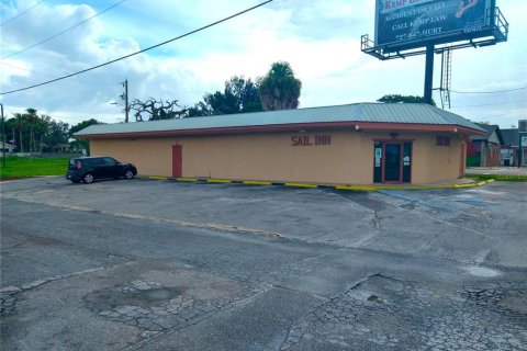 Commercial property in New Port Richey, Florida 273.13 sq.m. № 2427339 - photo 29
