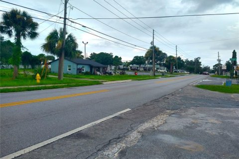 Commercial property in New Port Richey, Florida 273.13 sq.m. № 2427339 - photo 6