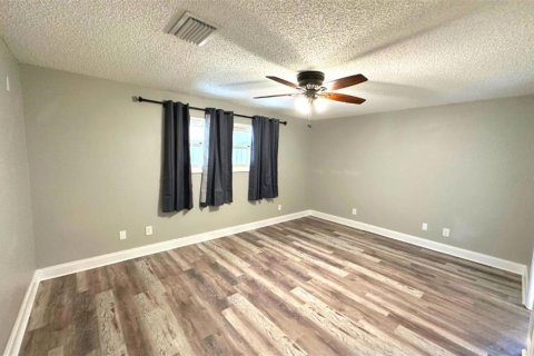 Снять в аренду виллу или дом в Семинол, Флорида 3 комнаты, 130.43м2, № 1842045 - фото 11