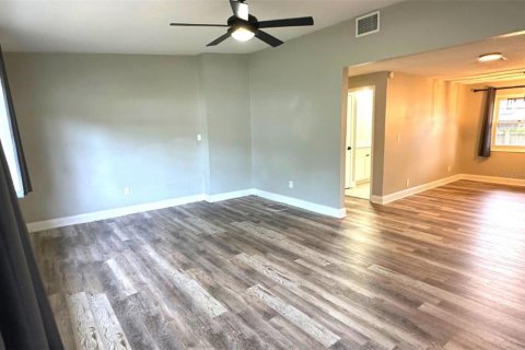 Снять в аренду виллу или дом в Семинол, Флорида 3 комнаты, 130.43м2, № 1842045 - фото 5