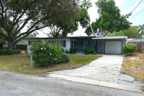 Снять в аренду виллу или дом в Семинол, Флорида 3 комнаты, 130.43м2, № 1842045 - фото 2