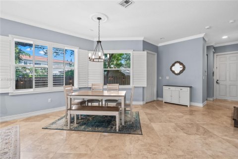 Townhouse in Fort Lauderdale, Florida 3 bedrooms, 193.52 sq.m. № 1749778 - photo 10