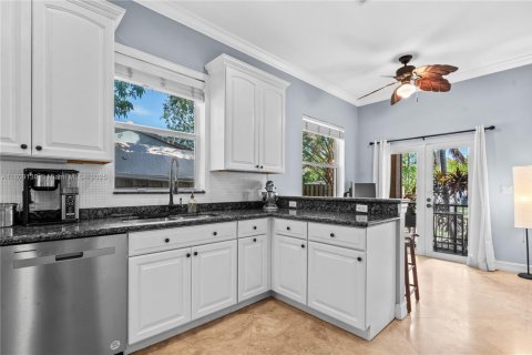 Townhouse in Fort Lauderdale, Florida 3 bedrooms, 193.52 sq.m. № 1749778 - photo 17