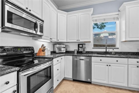 Townhouse in Fort Lauderdale, Florida 3 bedrooms, 193.52 sq.m. № 1749778 - photo 16