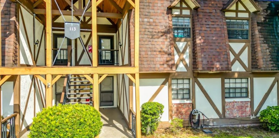 Condo in Leesburg, Florida, 3 bedrooms  № 1749383