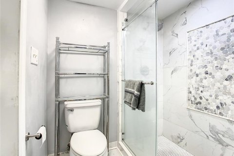Condo in Leesburg, Florida, 3 bedrooms  № 1749383 - photo 27