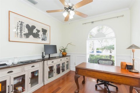 House in Tampa, Florida 4 bedrooms, 275.18 sq.m. № 1828510 - photo 20