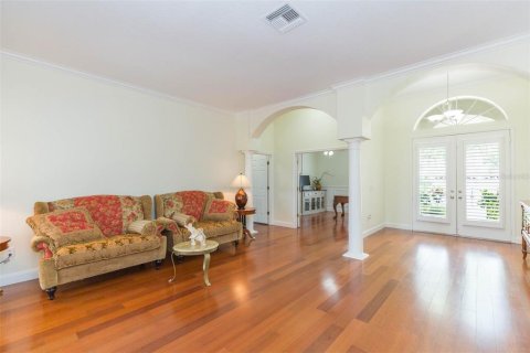 House in Tampa, Florida 4 bedrooms, 275.18 sq.m. № 1828510 - photo 30