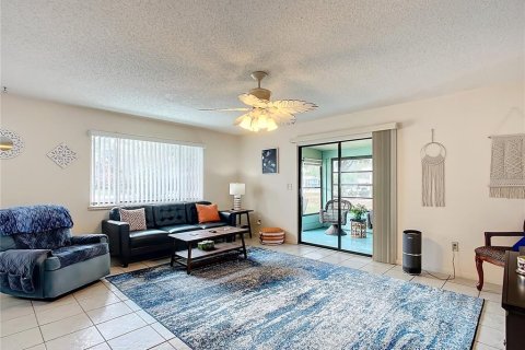 Casa en venta en Ocala, Florida, 2 dormitorios, 106.28 m2 № 1536421 - foto 5