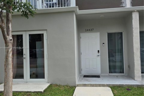 Adosado en alquiler en Homestead, Florida, 1 dormitorio, 18.58 m2 № 1979366 - foto 12