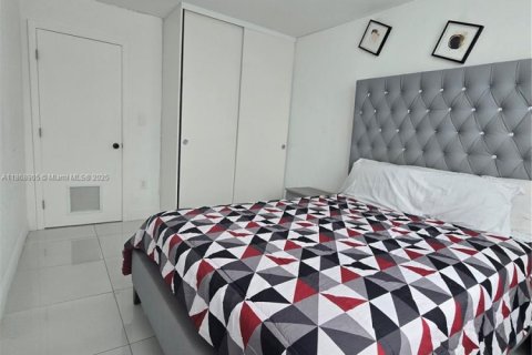 Adosado en alquiler en Homestead, Florida, 1 dormitorio, 18.58 m2 № 1979366 - foto 8