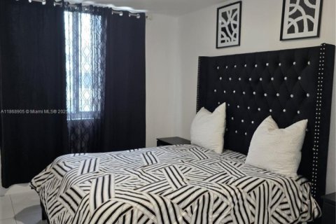 Adosado en alquiler en Homestead, Florida, 1 dormitorio, 18.58 m2 № 1979366 - foto 10