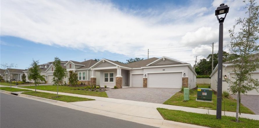 Casa en Apopka, Florida 4 dormitorios, 221.76 m2 № 1882924