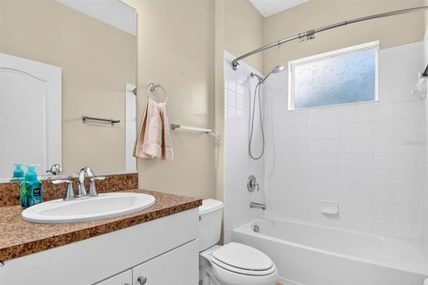 Villa ou maison à vendre à Bradenton, Floride: 2 chambres, 104.7 m2 № 2431056 - photo 24