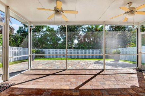 Villa ou maison à vendre à Bradenton, Floride: 2 chambres, 104.7 m2 № 2431056 - photo 27