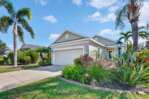 Villa ou maison à vendre à Bradenton, Floride: 2 chambres, 104.7 m2 № 2431056 - photo 4