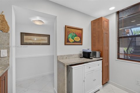 Copropriété à vendre à Plantation, Floride: 2 chambres, 90.95 m2 № 2431314 - photo 10
