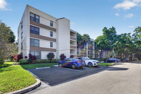 Copropriété à vendre à Plantation, Floride: 2 chambres, 90.95 m2 № 2431314 - photo 2