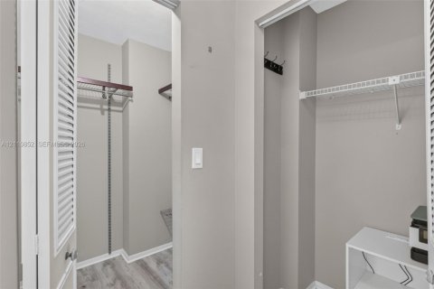 Copropriété à vendre à Plantation, Floride: 2 chambres, 90.95 m2 № 2431314 - photo 28