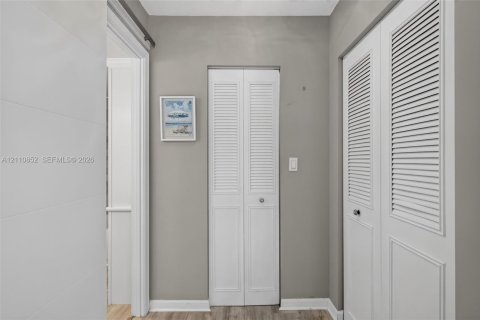 Copropriété à vendre à Plantation, Floride: 2 chambres, 90.95 m2 № 2431314 - photo 27