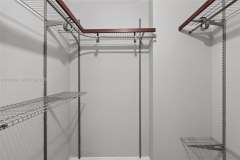 Copropriété à vendre à Plantation, Floride: 2 chambres, 90.95 m2 № 2431314 - photo 29