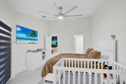 Villa ou maison à vendre à Miami, Floride: 3 chambres, 129.32 m2 № 2004615 - photo 16