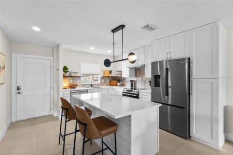 Condominio en venta en Longboat Key, Florida, 2 dormitorios, 126.53 m2 № 2095189 - foto 11