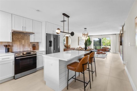 Condominio en venta en Longboat Key, Florida, 2 dormitorios, 126.53 m2 № 2095189 - foto 13