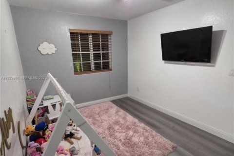 Touwnhouse à vendre à Hallandale Beach, Floride: 3 chambres, 106.93 m2 № 1976759 - photo 11