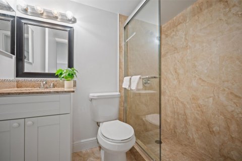 Copropriété à louer à Hialeah, Floride: 2 chambres, 82.03 m2 № 2390062 - photo 16