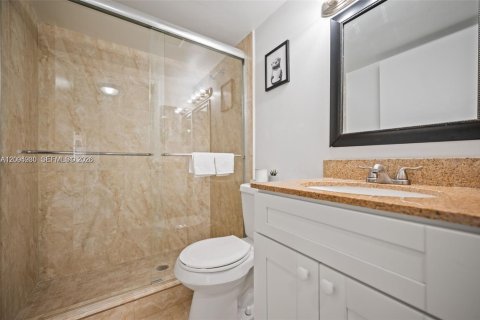Copropriété à louer à Hialeah, Floride: 2 chambres, 82.03 m2 № 2390062 - photo 3