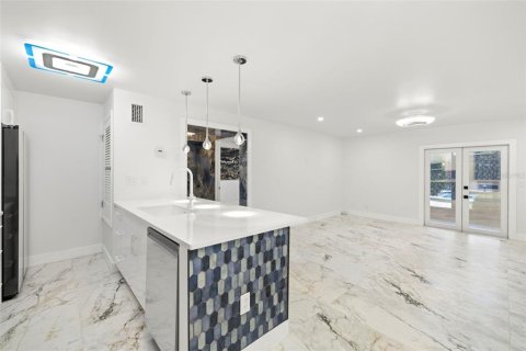 Condominio en alquiler en Tampa, Florida, 1 dormitorio, 72.09 m2 № 1871104 - foto 12