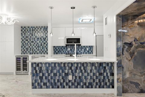 Condominio en alquiler en Tampa, Florida, 1 dormitorio, 72.09 m2 № 1871104 - foto 3