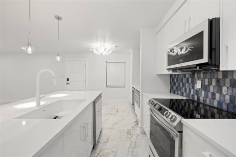 Copropriété à louer à Tampa, Floride: 1 chambre, 72.09 m2 № 1871104 - photo 8