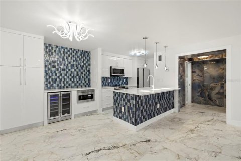 Condominio en alquiler en Tampa, Florida, 1 dormitorio, 72.09 m2 № 1871104 - foto 5