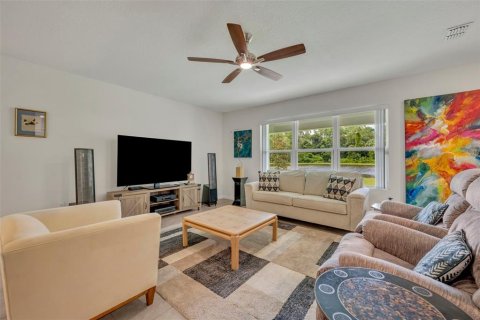 House in Ormond Beach, Florida 4 bedrooms, 195.19 sq.m. № 1334456 - photo 3