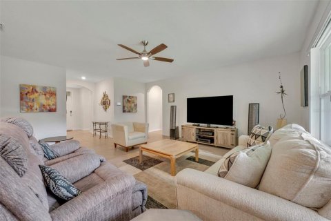 House in Ormond Beach, Florida 4 bedrooms, 195.19 sq.m. № 1334456 - photo 6