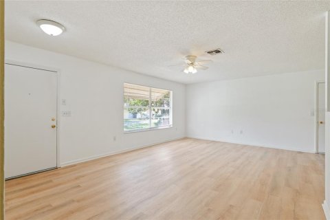 House in Ocala, Florida 3 bedrooms, 115.94 sq.m. № 1876770 - photo 10
