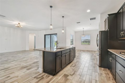 House in Parrish, Florida 4 bedrooms, 264.12 sq.m. № 1684689 - photo 22