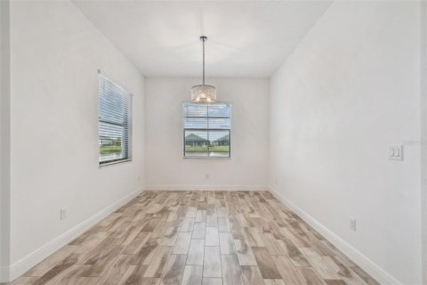 House in Parrish, Florida 4 bedrooms, 264.12 sq.m. № 1684689 - photo 30