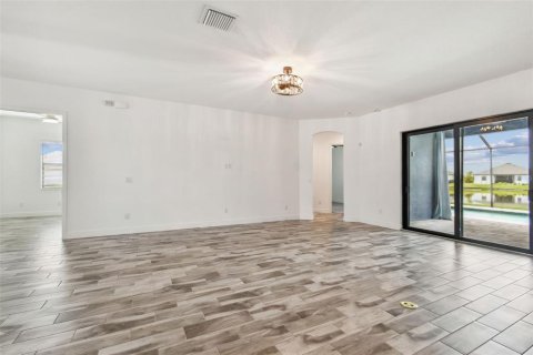 House in Parrish, Florida 4 bedrooms, 264.12 sq.m. № 1684689 - photo 13