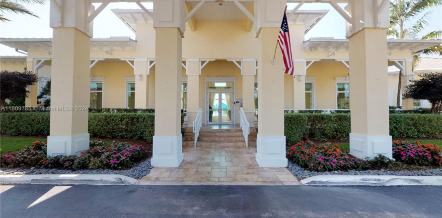 Villa ou maison à Homestead, Floride 4 chambres, 179.67 m2 № 1232682