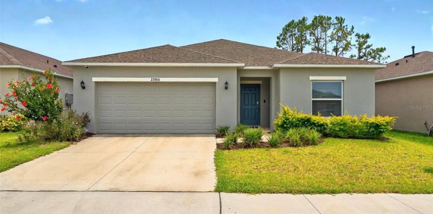 House in LIBERTY PRESERVE in Leesburg, Florida 4 bedrooms, 171.4 sq.m. № 1761193