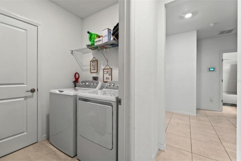 House in LIBERTY PRESERVE in Leesburg, Florida 4 bedrooms, 171.4 sq.m. № 1761193 - photo 16