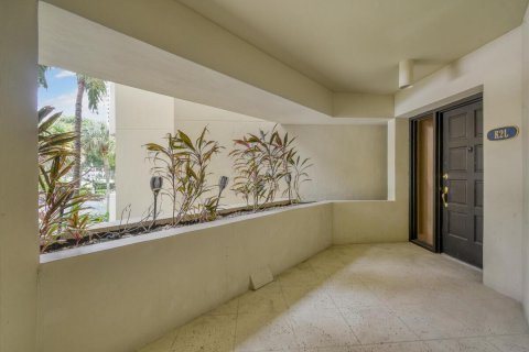 Condo in North Palm Beach, Florida, 3 bedrooms № 2089399 - photo 5