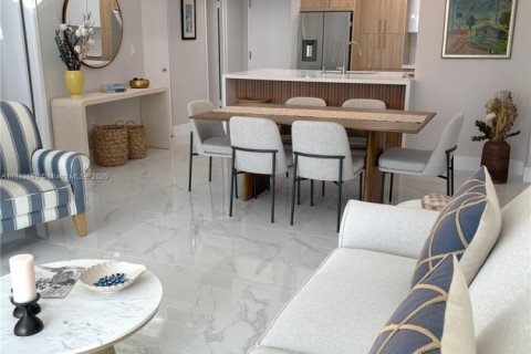 Condo in Miami Beach, Florida, 1 bedroom  № 1978064 - photo 19