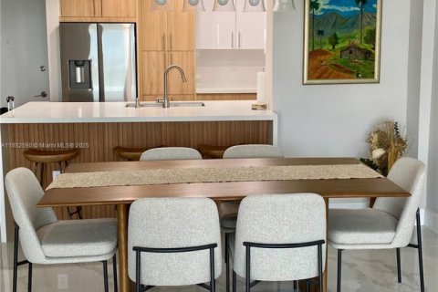 Condo in Miami Beach, Florida, 1 bedroom  № 1978064 - photo 26