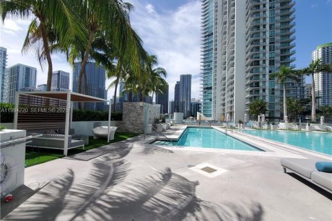 Condo in Miami, Florida, 1 bedroom  № 1992715 - photo 26